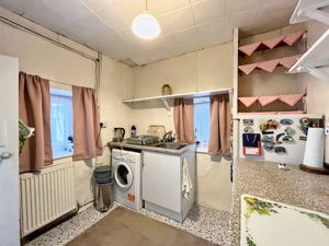 Photo 13- click for photo gallery